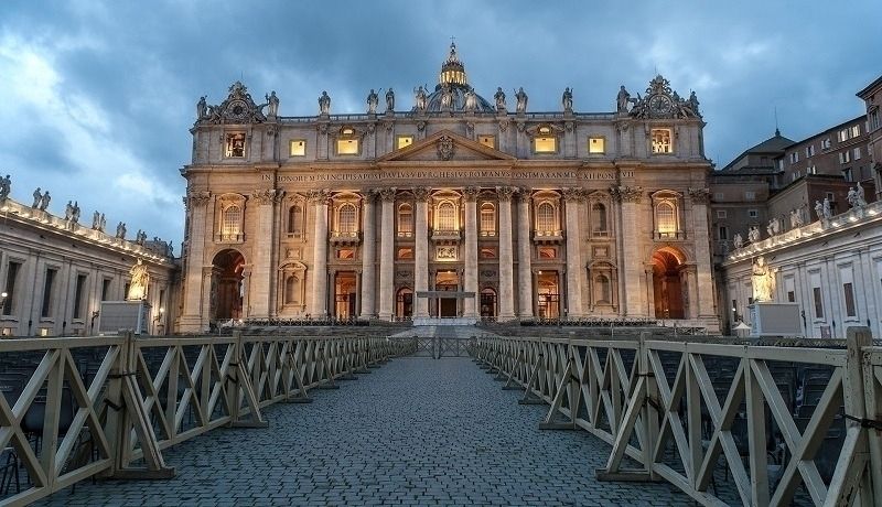 Bydynek Bazyliki Św. Piotra w Watykanie